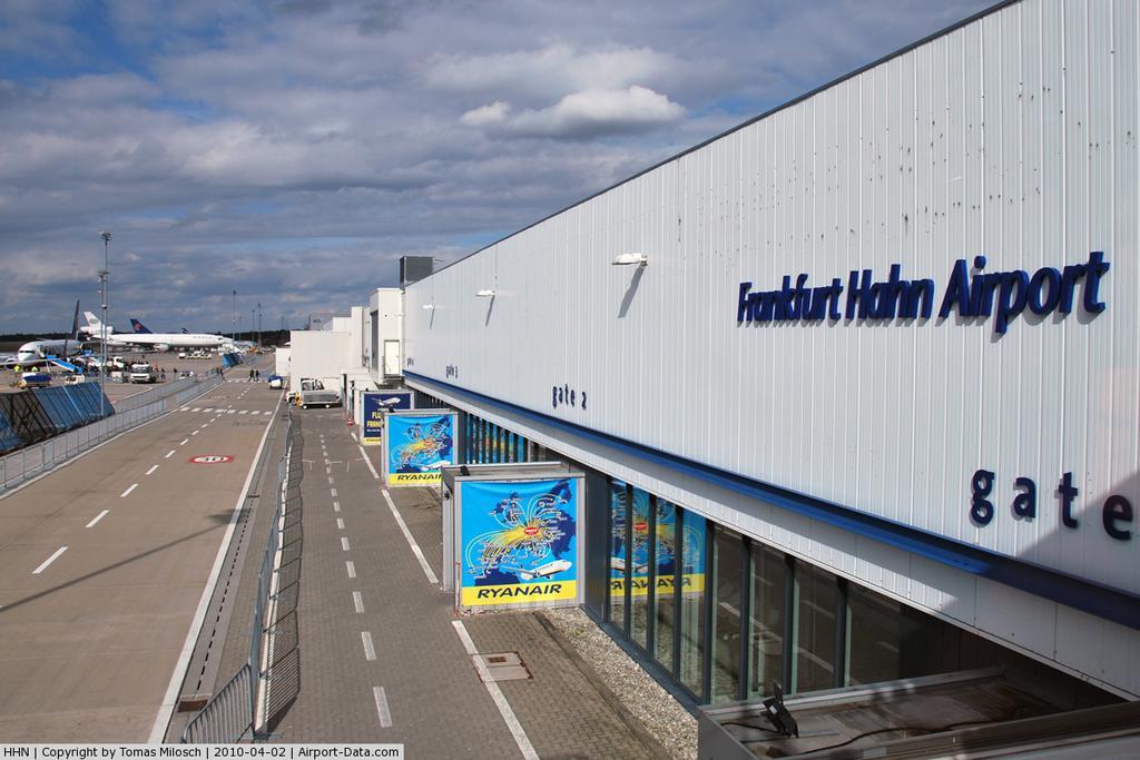 Hotel The Venue Frankfurt-Hahn Airport Hirschfeld Exterior foto